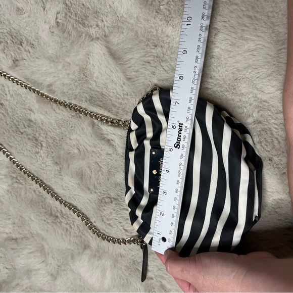 Kate Spade Black White Stripe Satin Crossbody Bag Chain Strap Small Purse - Picture 12 of 15